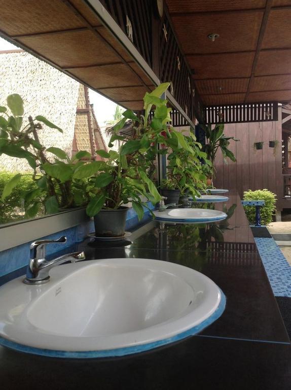 New Hut Bungalow Ламаи-Бич Номер фото